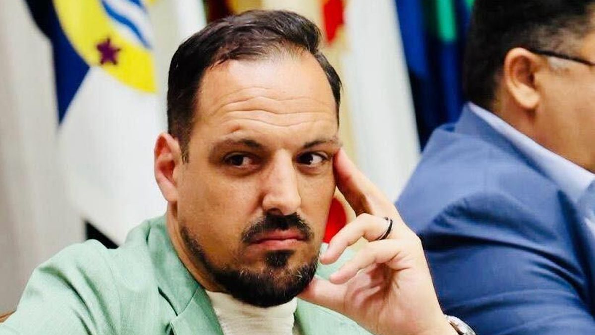 Jonathan Felipe: “Debemos priorizar el cuidado y la atención de las personas mayores y con discapacidad”