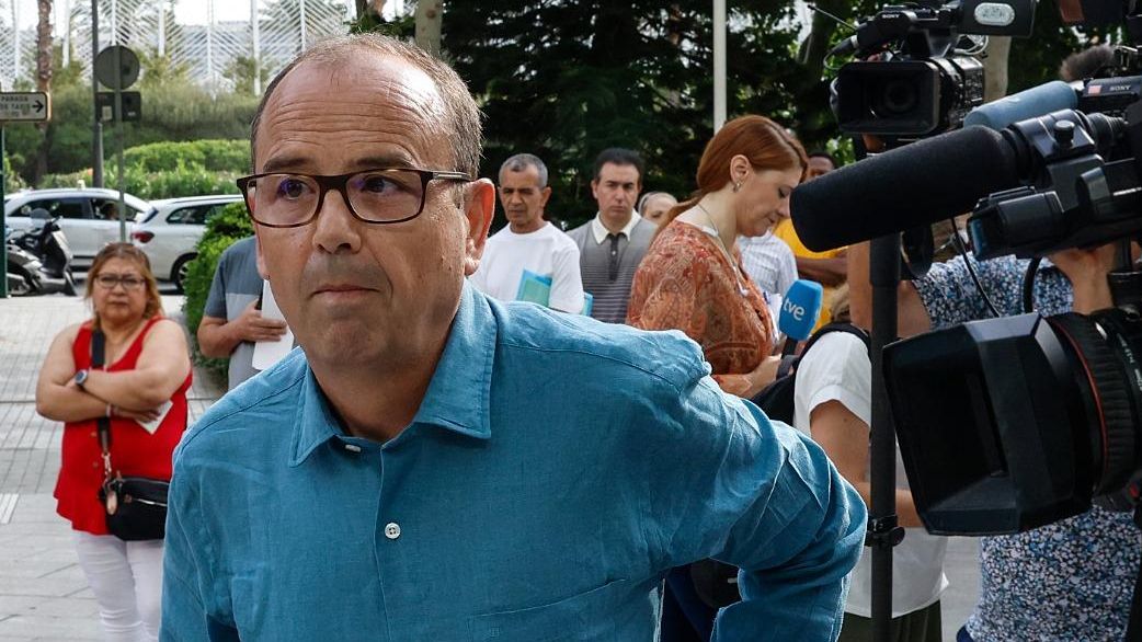 José Ángel Núñez, a su llegada a la Ciudad de la Justicia de València.