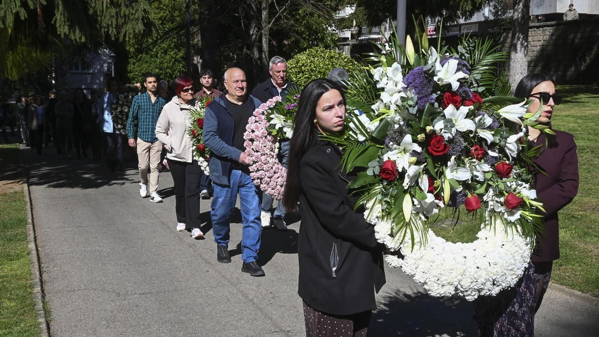 Homenaje en Villablino un año después a los cinco mineros muertos en accidente en la mina de Cerredo.