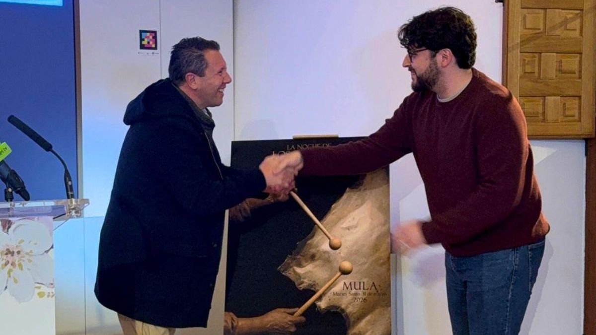 Presentado el cartel de la Noche de los Tambores de Mula 2026, obra del artista muleño Pablo Espinosa