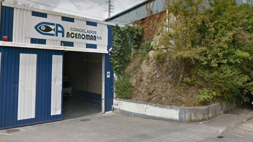 Un trabajador de Vitoria fallece en Basauri al caer desde el tejado que arreglaba