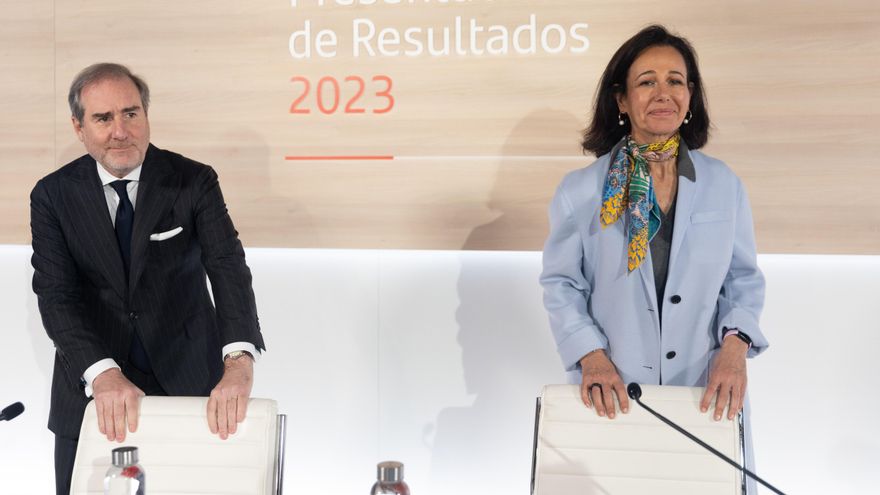 Una decena de banqueros se reparten 45 millones de euros en salarios en 2023