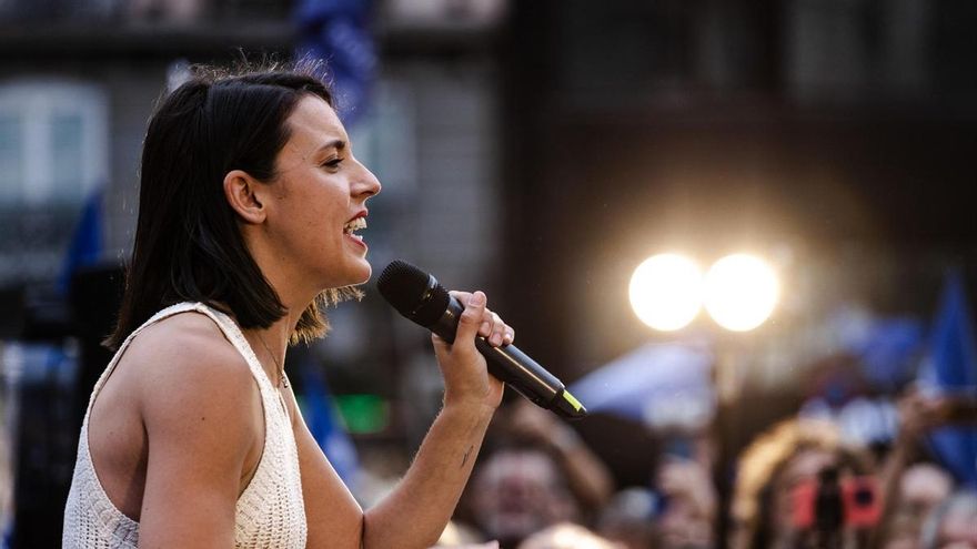 La cabeza de lista de Podemos a las elecciones europeas, Irene Montero, durante el acto de cierre de campaña de Podemos para los comicios europeos, en la plaza de Pedro Zerolo, a 7 de junio de 2024, en Madrid