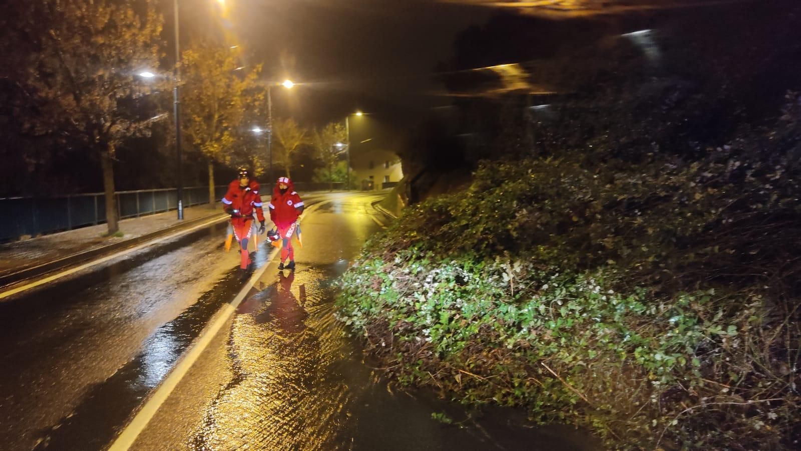Desprendimiento en la carretera, a la altura de Zorrotza