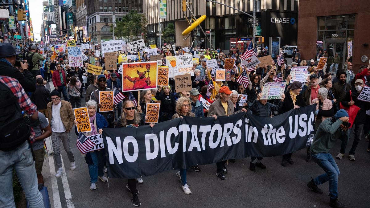 Manifestación 'No Kings' en Nueva York el 18 de octubre de 2025