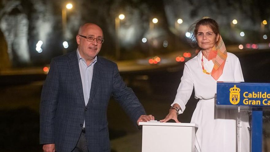 Antonio Morales e Inés Miranda, durante el encendido