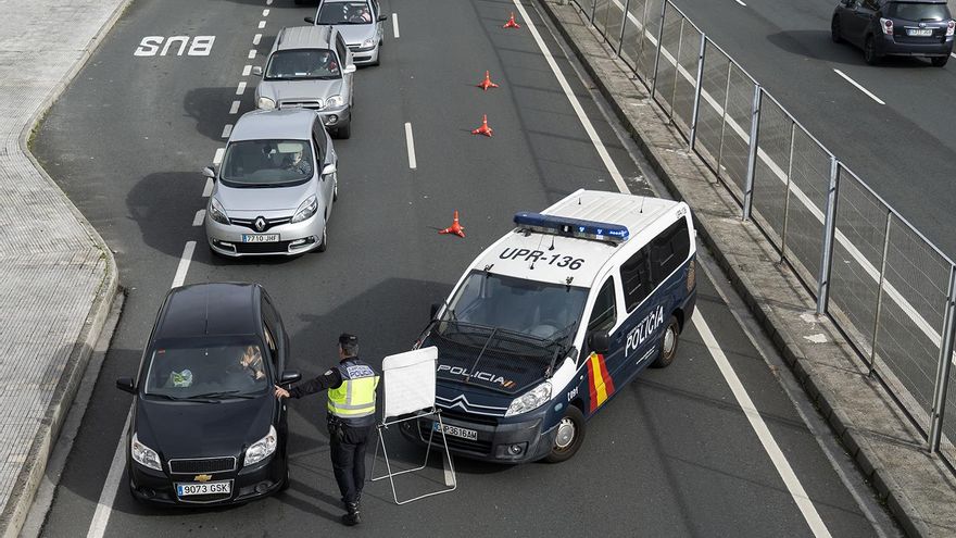 Control policial en Santander durante el estado de alarma.