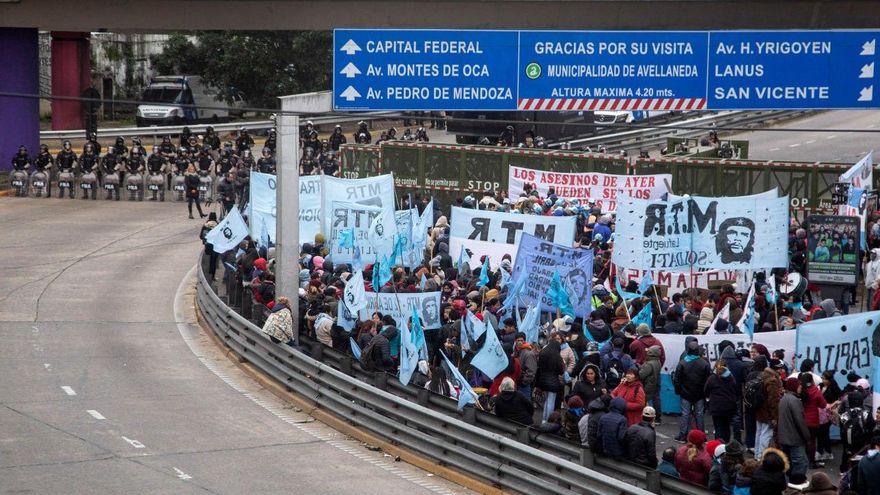 El derecho a la protesta pacífica y las libertades sistémicas bajo asedio