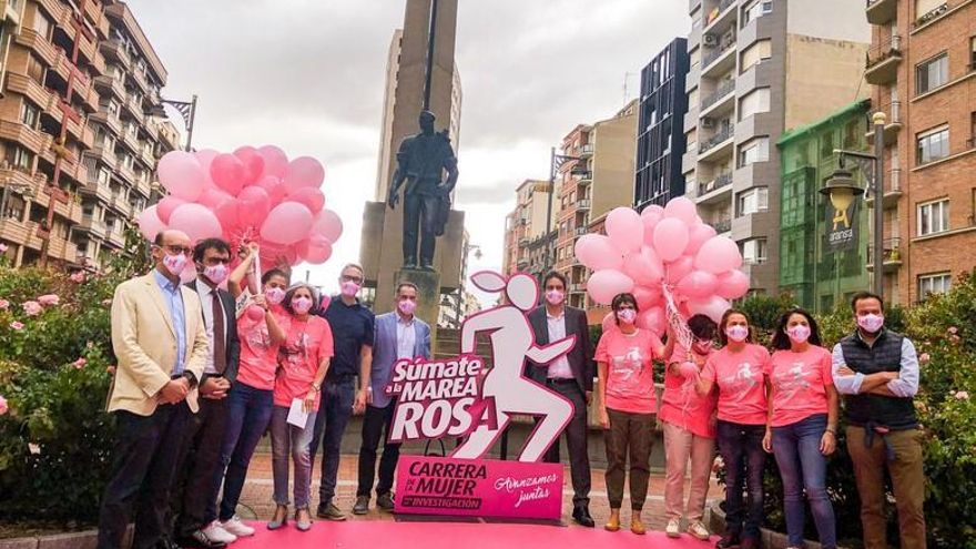 Un corte de cinta simbólico ha dado comienzo a la V Carrera de la Mujer por la Investigación