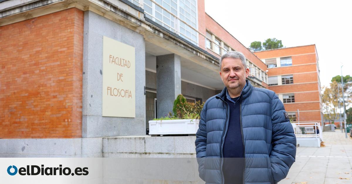 Rodrigo Castro, profesor: Para la derecha la universidad es una amenaza, pero también una oportunidad de negocio