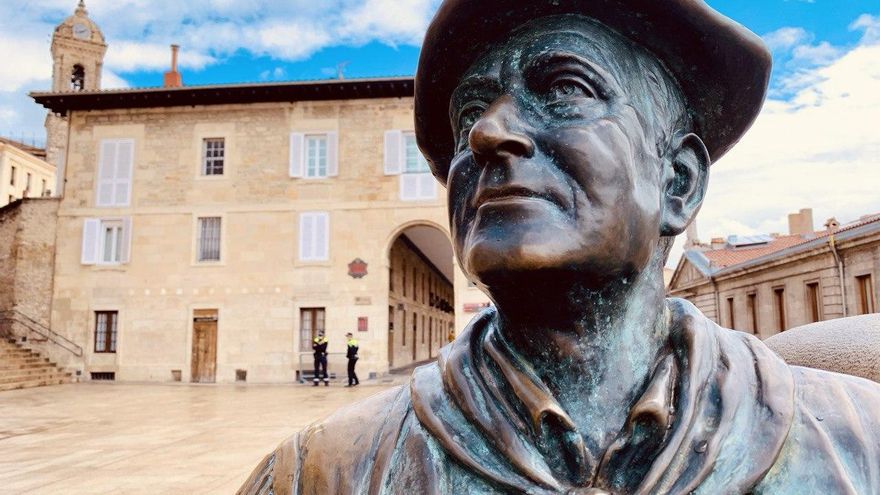 Vitoria pone en marcha un mapa interactivo que geolocaliza las 106 esculturas de la ciudad