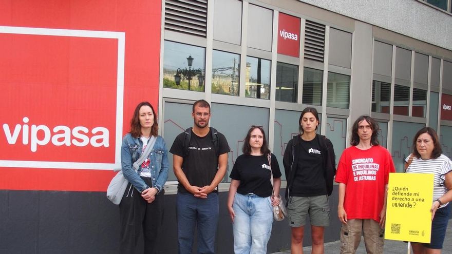 Movilización social en Asturias para evitar el desahucio de una víctima de violencia de género y su hija de nueve años