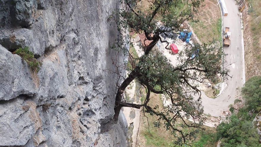 Dos mujeres rescatadas en la vía ferrata de La Hermida