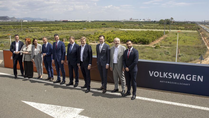 El Gobierno valenciano destina 11 millones a Ford el año que hará despidos y 3,8 más para convencer a Volkswagen