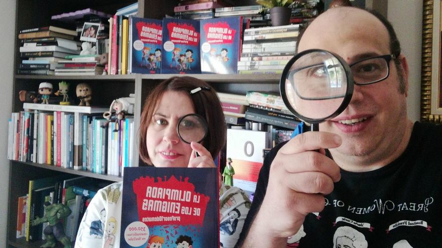 Sergio Castro Profesor10demates libro 'La Olimpiada de los enigmas'