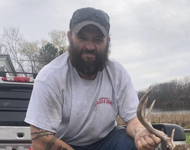 Autoridades identificaron a Thomas Jacob Sanford como responsable del tiroteo en una iglesia Mormona en Grand Blanc, Michigan