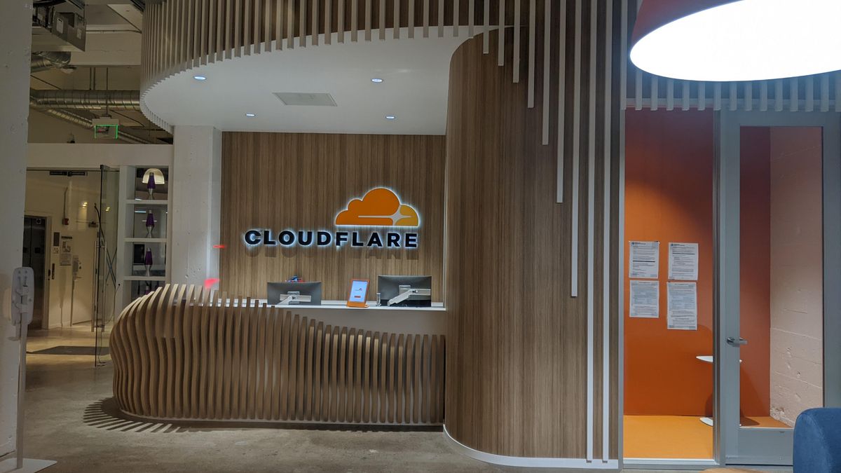 Cloudflare sufre una nueva caída y deja sin funcionamiento a Fornite, LinkedIn, Zoom y otras webs de todo el mundo