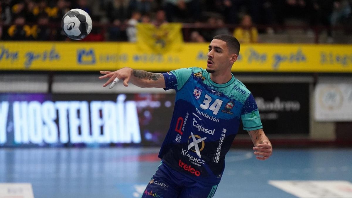 El Cajasol Ángel Ximénez se ahoga en la orilla de Aranda y se complica la vida antes del parón