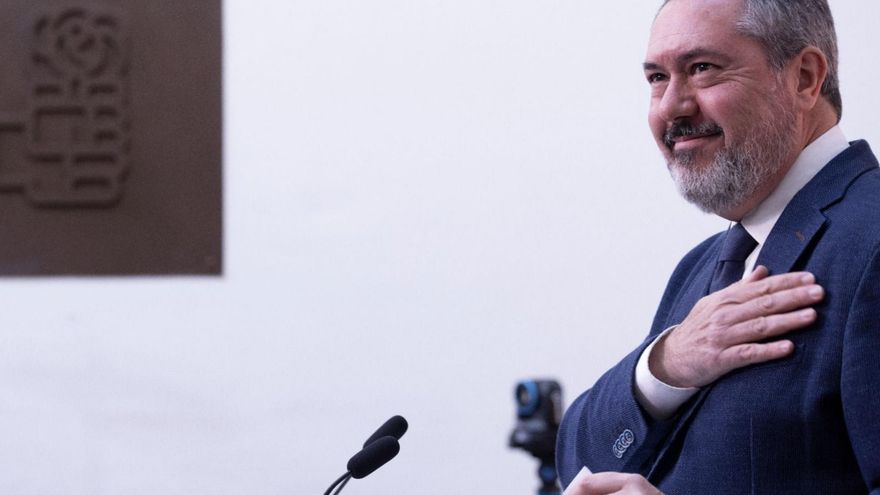 Intrahistoria de la transición en el PSOE andaluz: la renuncia de Espadas reunifica al partido en torno a Montero