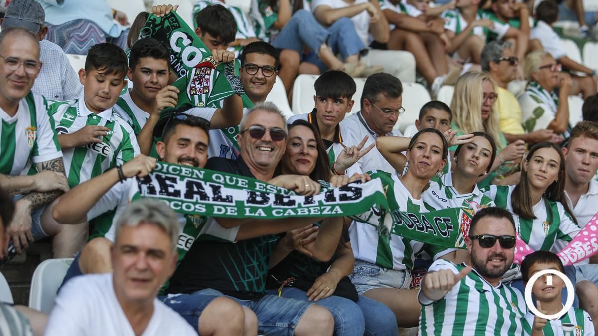 Grada Blanquiverde del Córdoba CF - Real Betis