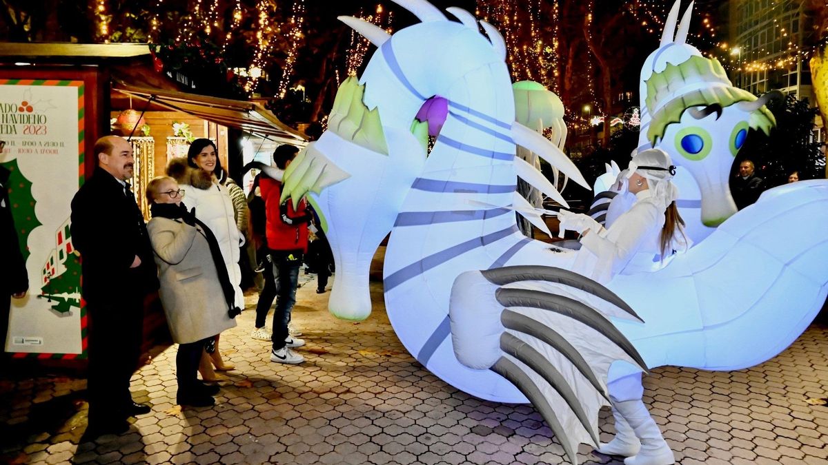 La Alameda de Oviedo se ilumina este viernes para dar la bienvenida a la Navidad en Santander