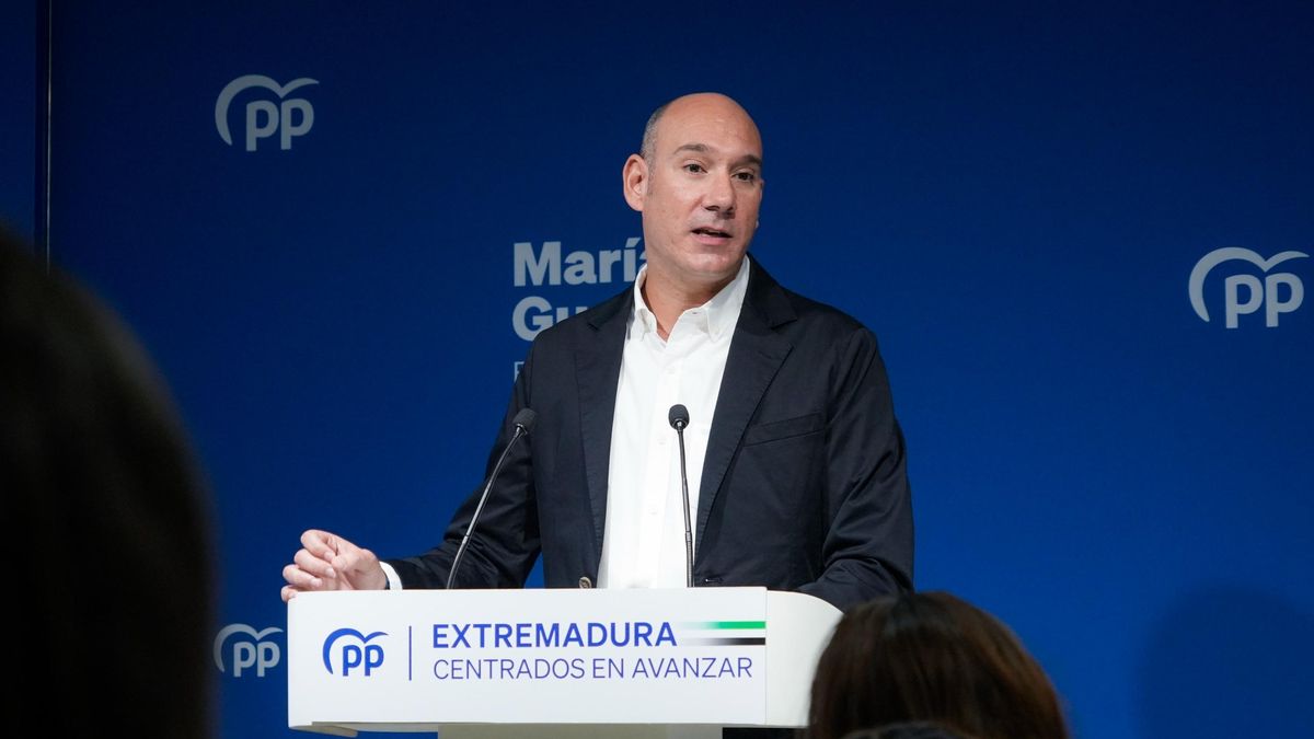 El portavoz del PP en Extremadura, José Ángel Sánchez Juliá, este lunes