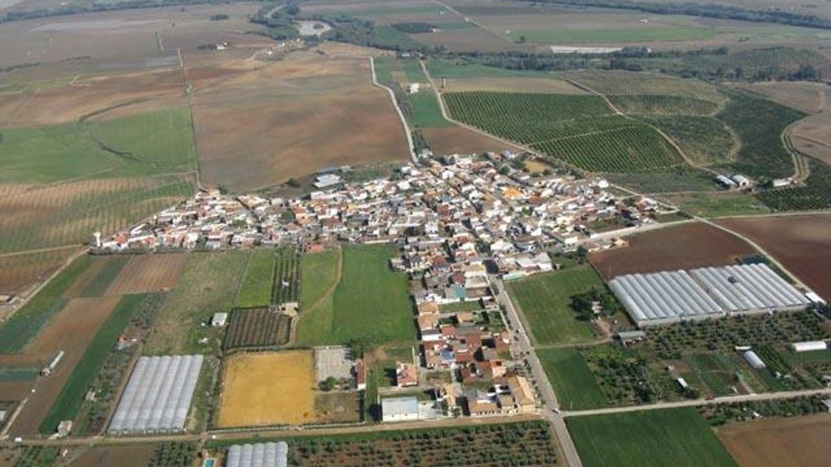 El hijo de un feriante que ayudaba a su padre, la víctima mortal de una descarga eléctrica en una atracción