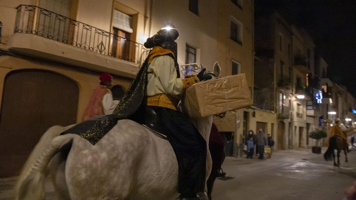 En este pueblo la tradición es que los Reyes entreguen los regalos a caballo y con una cuerda
