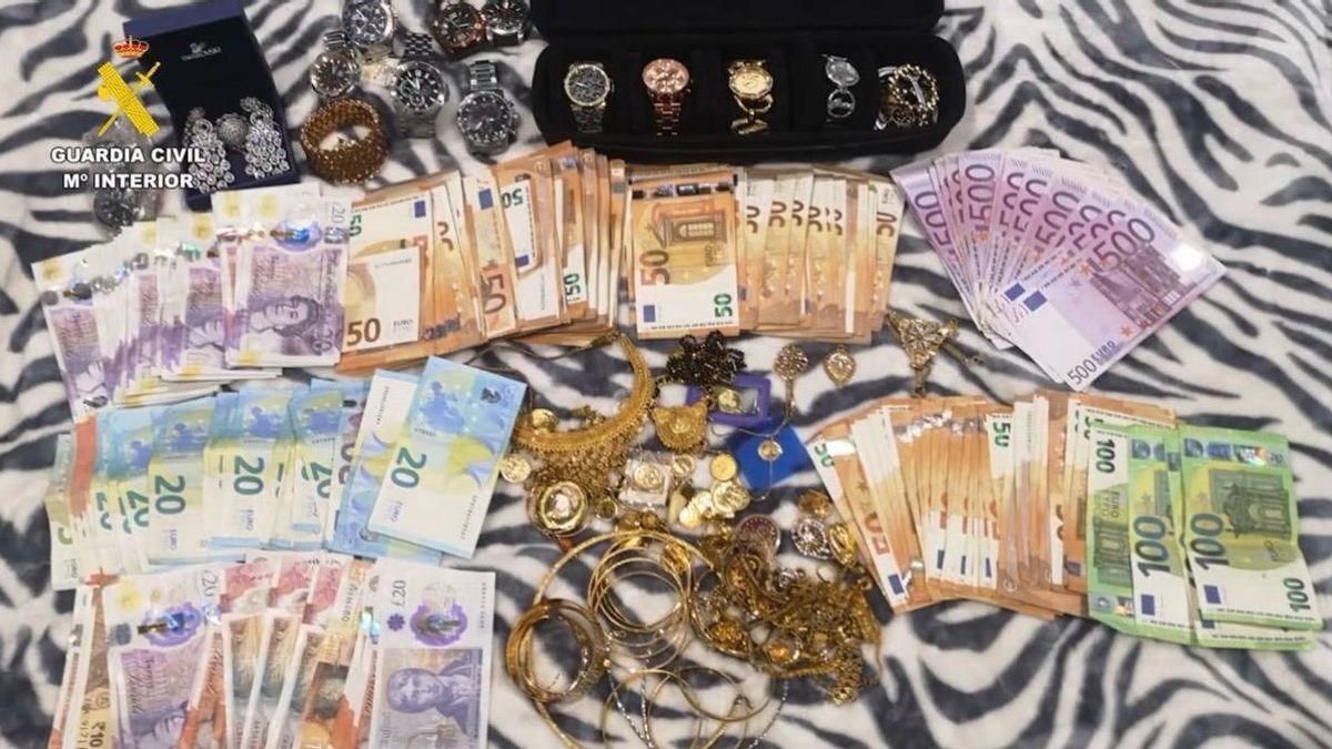 La Guardia Civil desmantela en Tenerife un taller con 70.000 falsificaciones de ropa valoradas en casi 7 millones