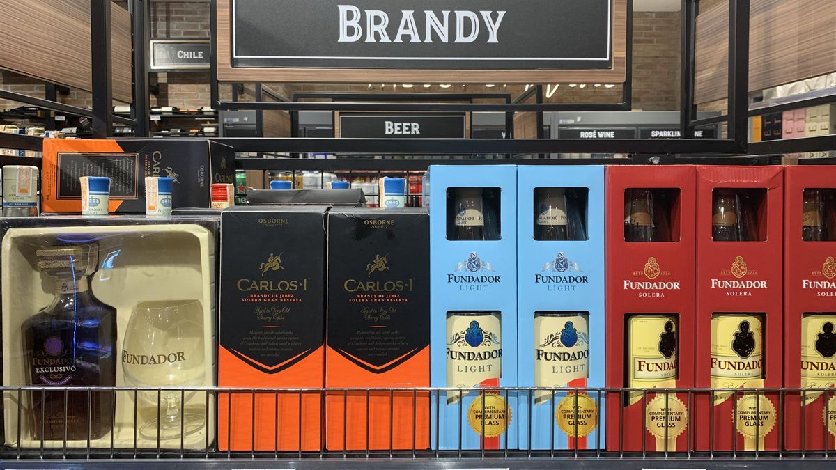 China impone aranceles al brandy europeo en plena escalada comercial