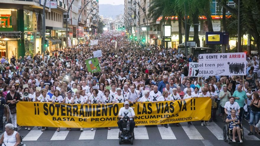 El AVE llega a Murcia 20 años después y por el trazado más largo: la “metedura de pata” del expresidente Valcárcel