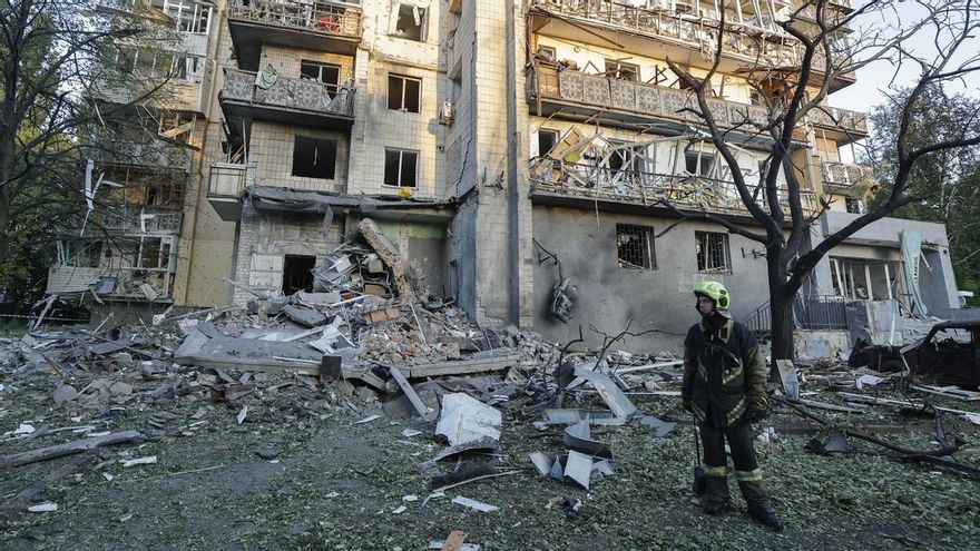 Rusia lanza uno de los mayores ataques contra Kiev y dispara contra Járkov en una ofensiva que deja cuatro muertos