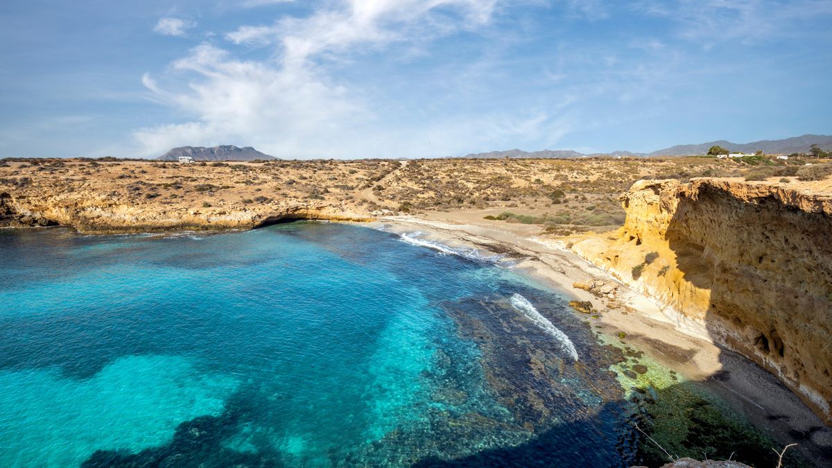 Archivo | Cala Blanca, en el término municipal de Lorca, una de las playas vírgenes que forman parte del Parque Regional de Calnegre y Cabo Cope.