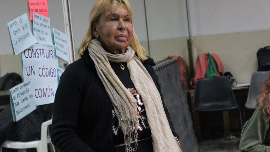 Es trans, fue víctima de la dictadura, vivió en la calle y es la primera en recibir una reparación del Estado