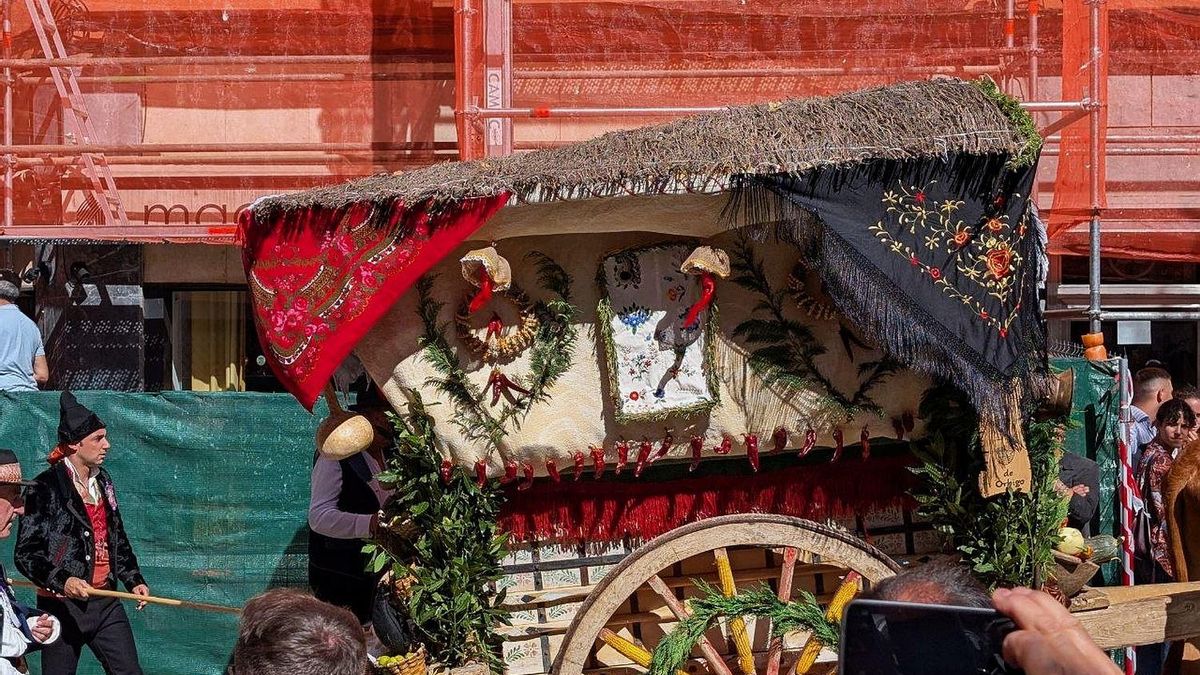 Pendones y Carros Engalanados en las Cantaderas 2026 de San Froilán