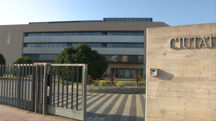 Un jurado declara culpable de homicidio a un hombre que acosó por whatsapp con más de un centenar de mensajes a un menor que acabó suicidándose