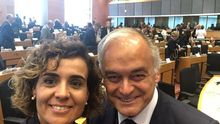 Dolors Montserrat y Esteban González Pons, el 5 de junio en la Eurocámara.