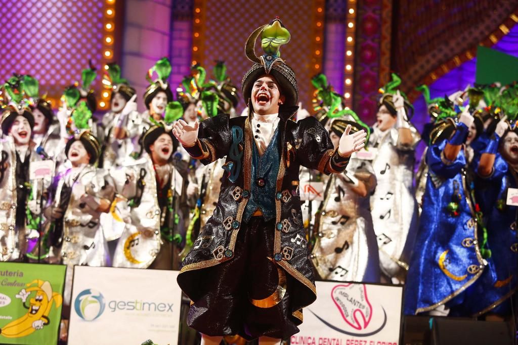 'Los Nietos de Sarymanchez' en su actuación en la final de las Murgas. FOTO: @CarnavalLPA