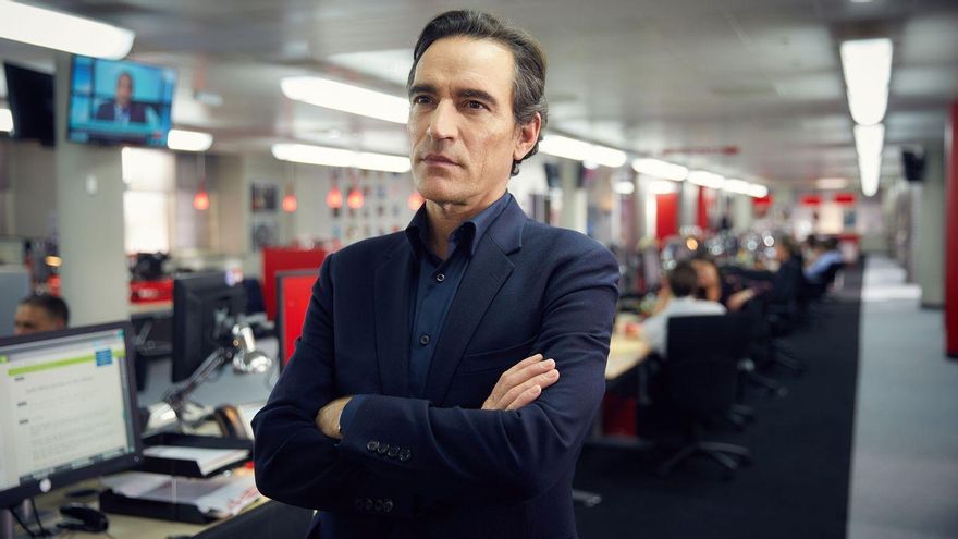 Duncan Allen (Ben Chaplin) es el director del tabloide sensacionalista The Post en la serie 'Press' de la BBC