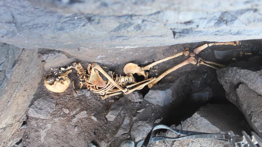 Hallados restos humanos maniatados en un nuevo yacimiento arqueológico descubierto en Gran Canaria