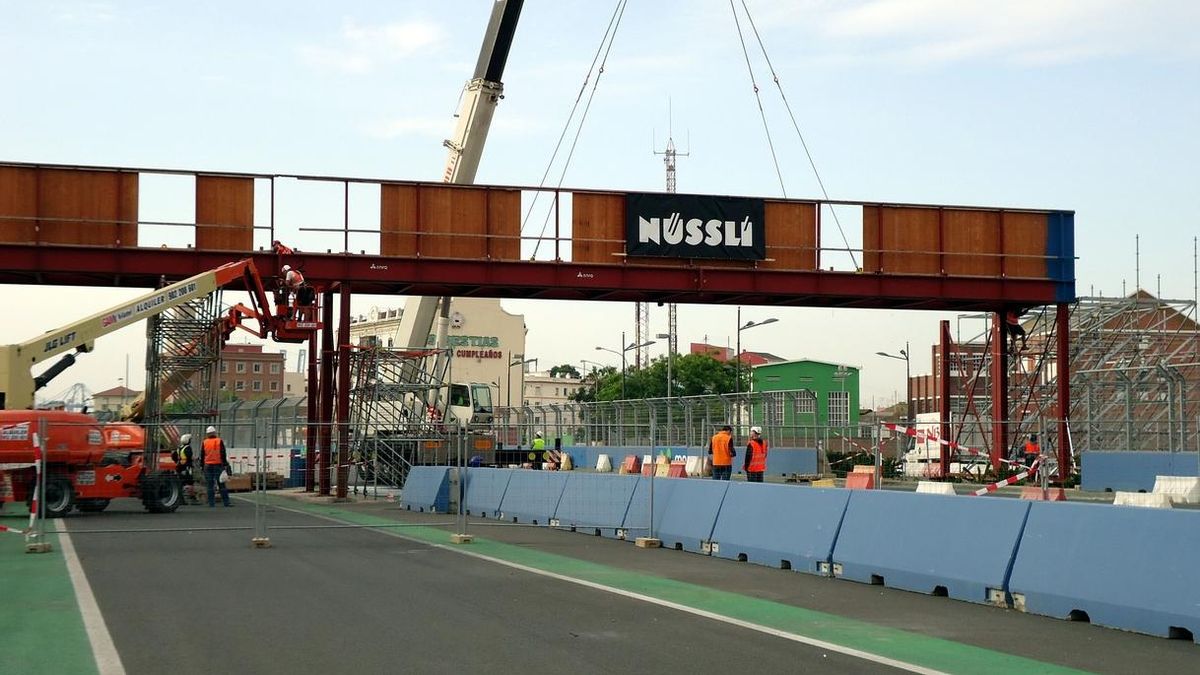 Construcció del circuit de Fòrmula 1.