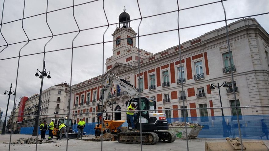 La Puerta del Sol estará "despejada y accesible" para el puente de la Constitución