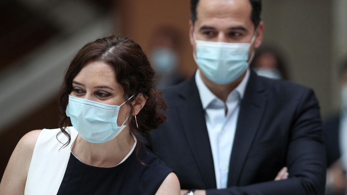 La presidenta regional, Isabel Díaz Ayuso, y el vicepresidente, Ignacio Aguado.