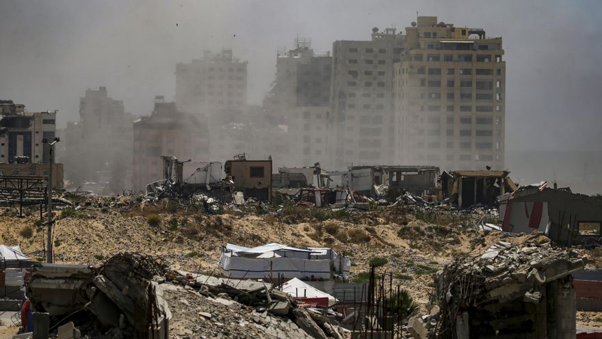 Tropas israelíes avanzan hacia el centro de la Franja mientras prosiguen ataques aéreos