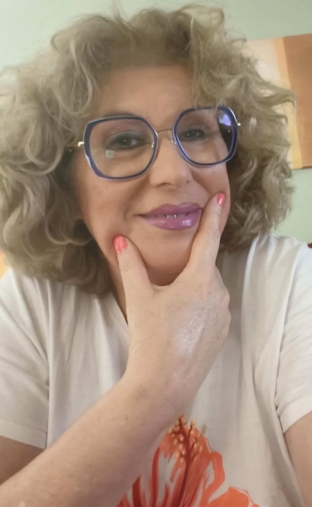Lucy Gómez.