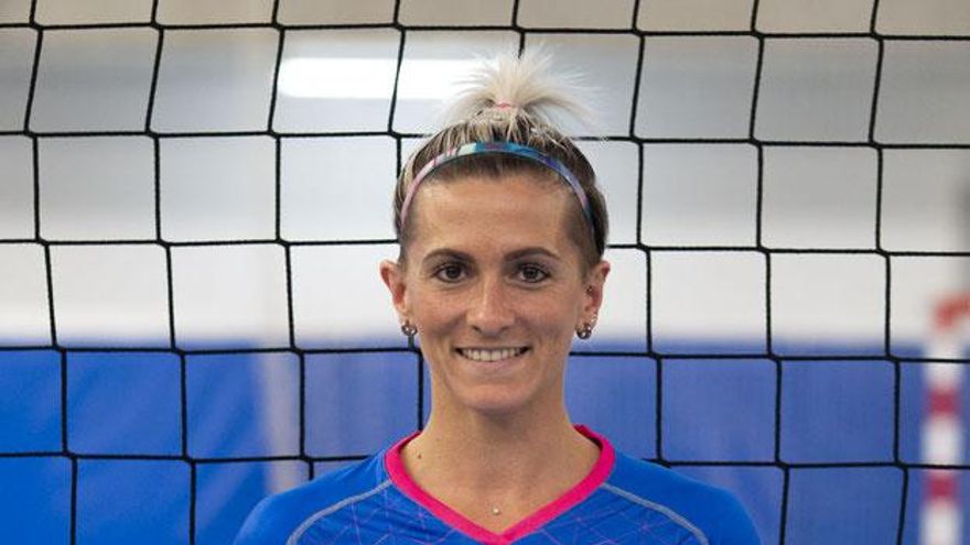 Silvia Araco renueva con el CV Haris