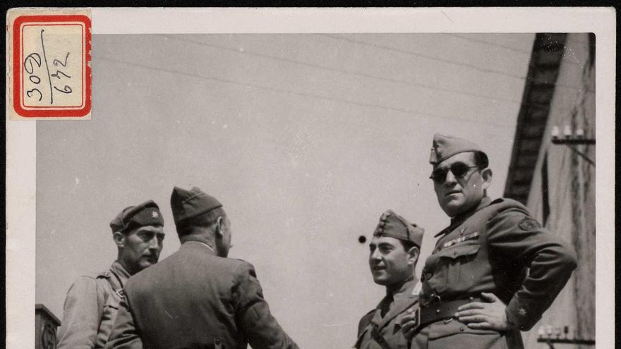 El general Dávila da instrucciones sobre los detenidos en el penal de Santoña.