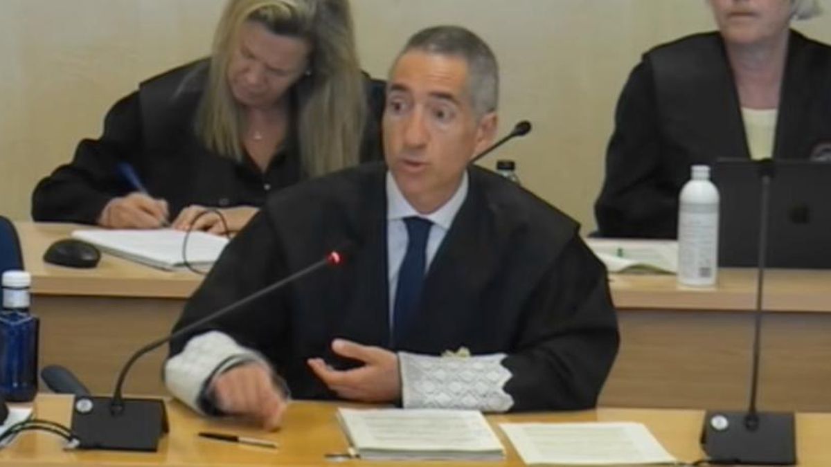 El fiscal César de Rivas