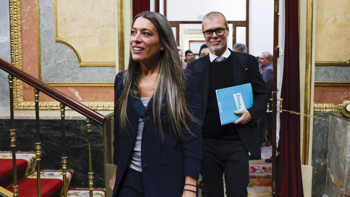 Los diputados de Junts Miriam Nogueras (i) y Josep Maria Cruset (d) en una imagen de archivo. EFE/J.J. Guillén