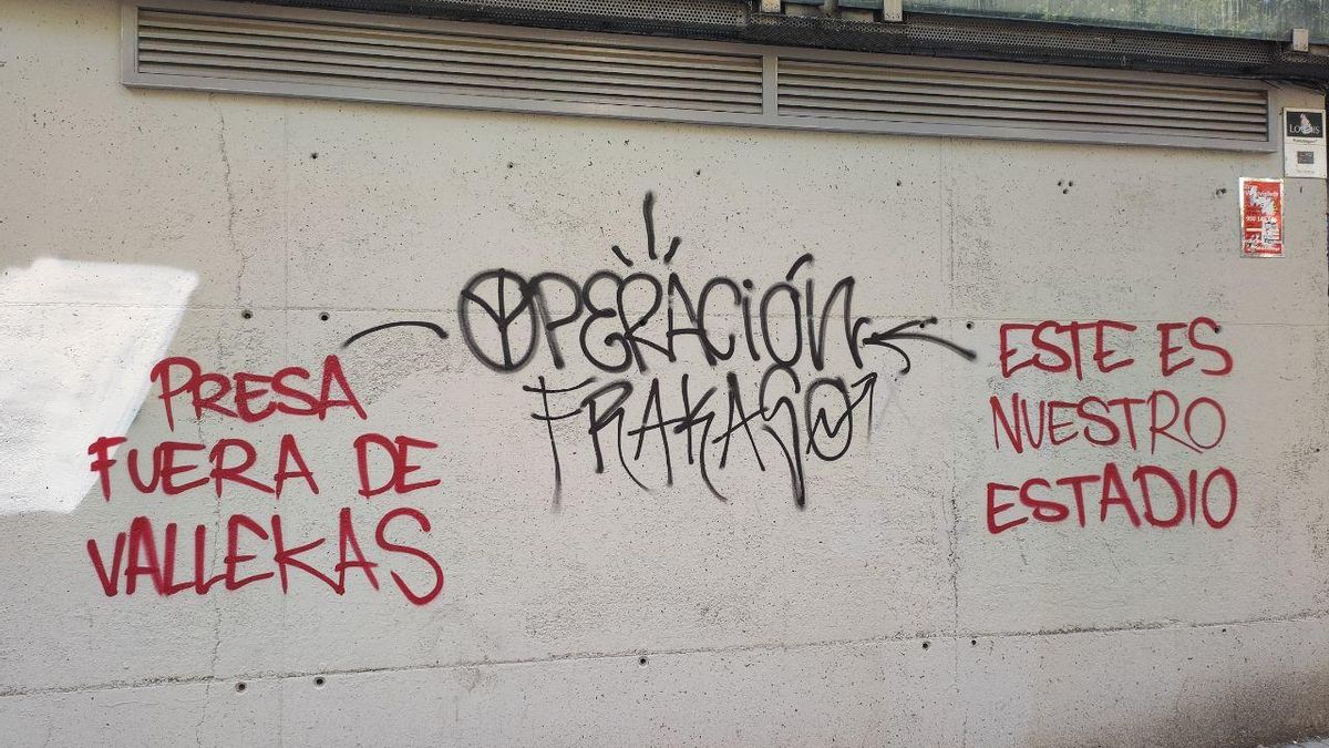 La directiva del Rayo se atrinchera en el Estadio de Vallecas e impide la entrada de la Comunidad de Madrid al campo